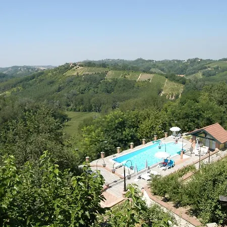 Borgo D' Partiquilar * Azzano d'Asti