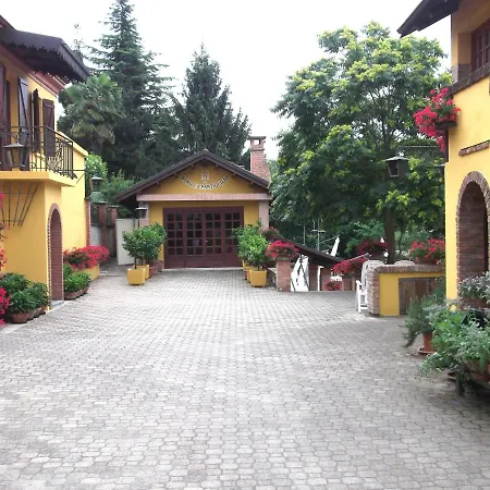Borgo D' Partiquilar * Azzano d'Asti